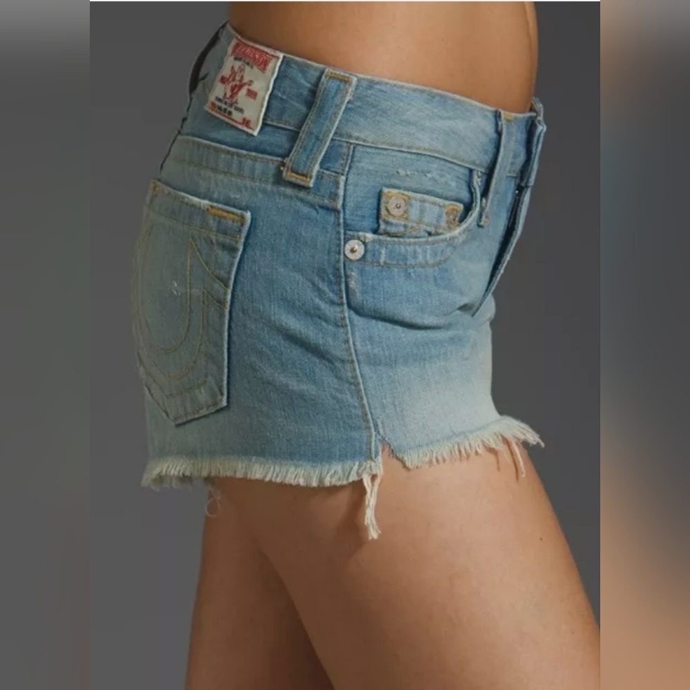 NEW TRUE RELIGION BLUE SHORT SIZE W31  high rise short  nwt - Picture 7 of 12